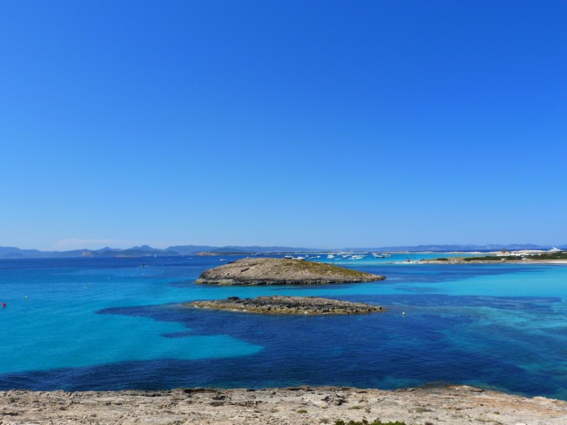 Itinerario di una giornata in barca a Ibiza e Formentera
