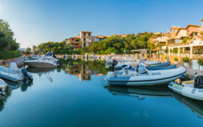 Noleggiare una barca in Sardegna per la prima volta: cosa aspettarsi dalla costa più bella del Mediterraneo